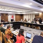 Pangdam Zamroni Keliling Tinjau Penanganan Sampah Sungai dan Laut